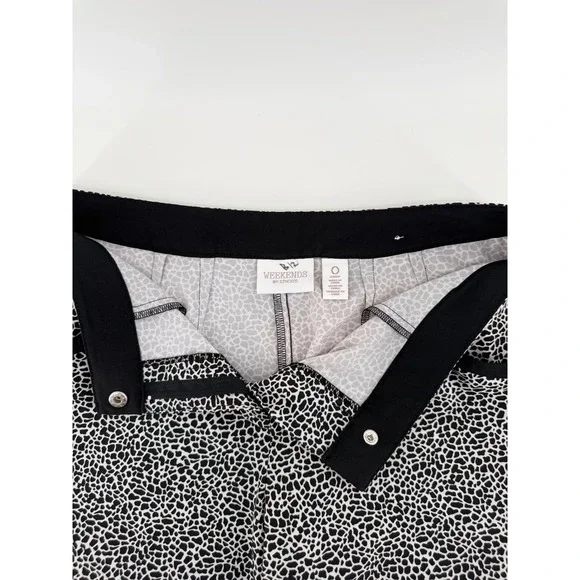 Weekends by Chicos Women 0 Black White Animal Print Capri Pants Stretch Summer - Picture 5 of 13